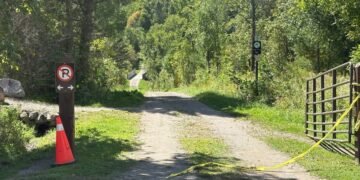 Gatineau Park trail closed by police