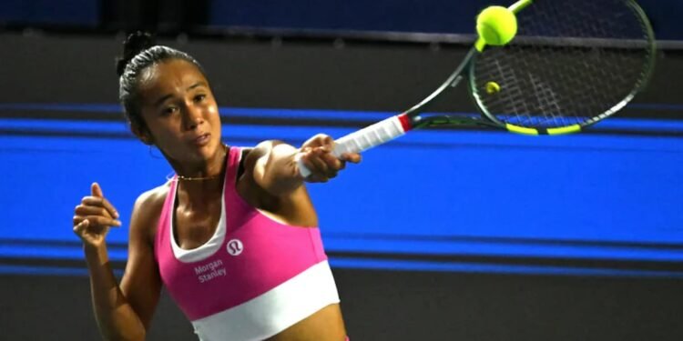 Leylah Fernandez at Singapore Open Semifinal