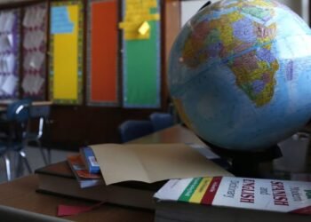 Canadian school trips (AP Photo/Charles Rex Arbogast)